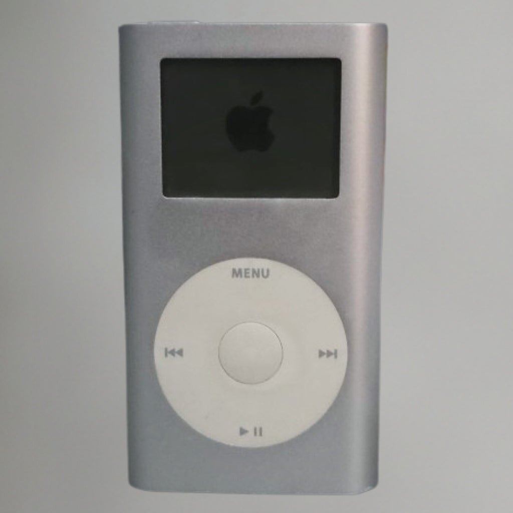 Apple iPod Nano 2nd Gen 4GB Silver A1199 MP3 Player Used